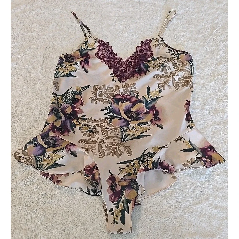 Vintage Delicates Ivory Floral Satin Lingerie Bodysuit Size M Jumper One Piece‎
